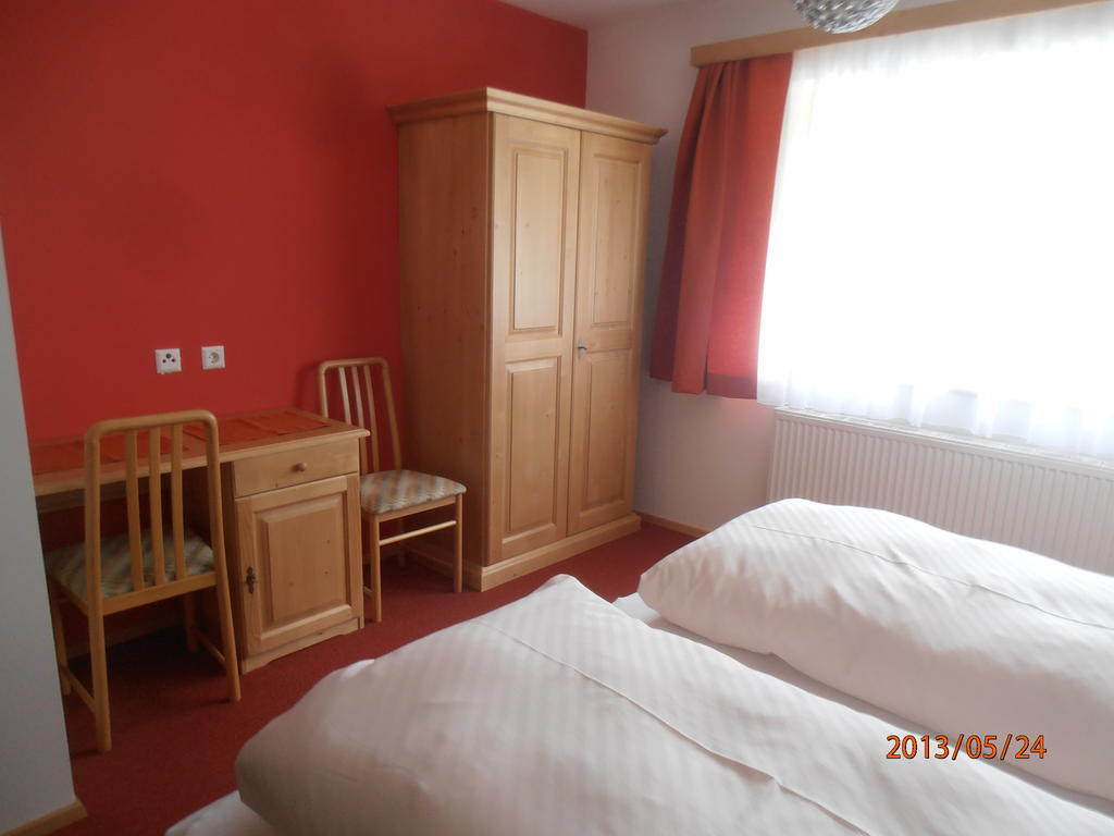 Huberbauer Villa Johnsbach Room photo
